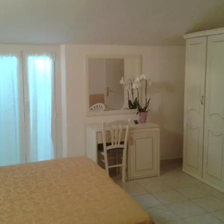 Otel Aida